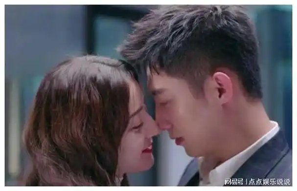 黄景瑜与前妻和解离婚正式确认热巴安心在他身边吗