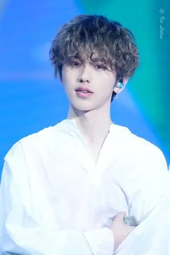 蔡徐坤可奶可萌