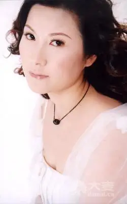 演员介绍:  张学芬  越剧尹派小生,国家一级演员,优秀小百花奖,中国小