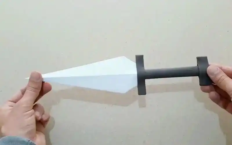 纸匕首 -1分钟学会折一把纸匕首,创意手工diy折纸