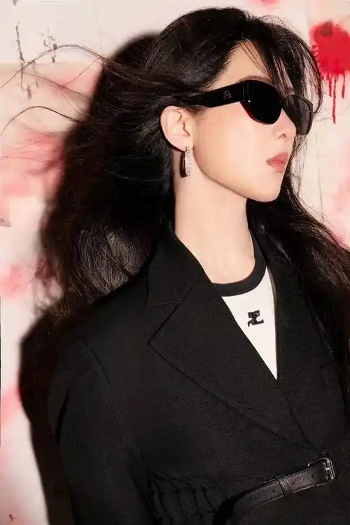 明星壁纸1118杨紫