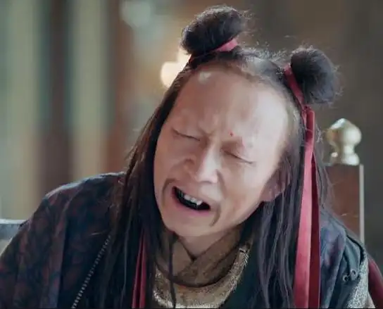 黄晓明裘千尺近照(裘千尺李明30岁进北电)