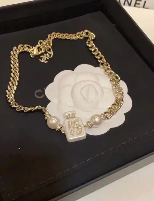 温温柔柔的一眼心动95#珍珠项链  #小众项链  #香奈儿22