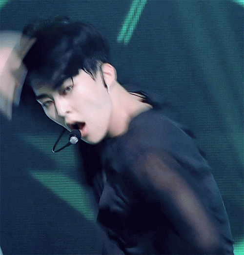 黑透视的xiumin还有人没见过吗