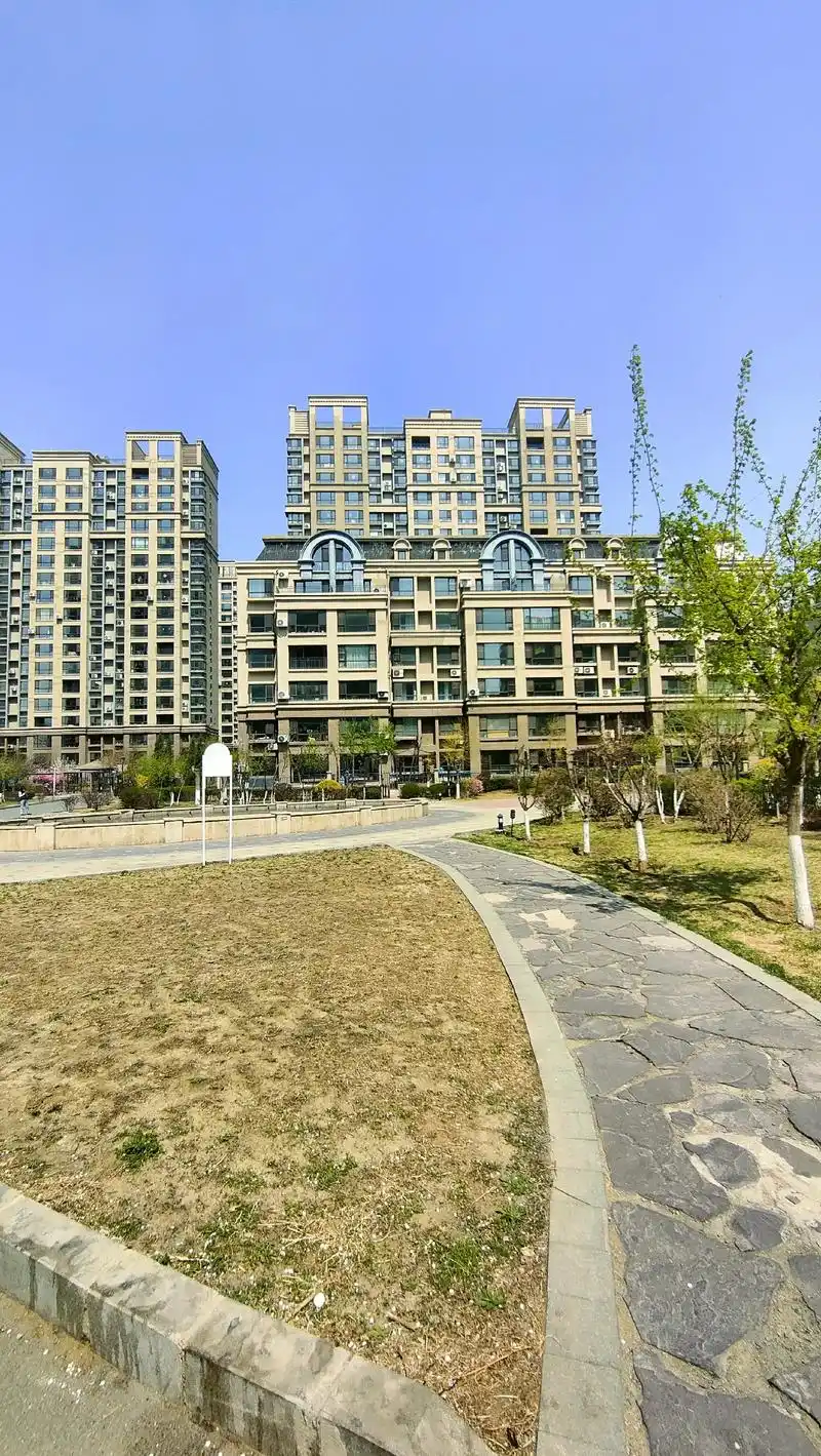 9899城北金城春田,带花园.93视频@9899便利房产92 - 抖音