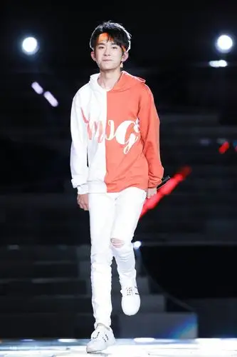 易烊千玺 #tfboys 央视中秋晚会录制 高清 帅气 可爱