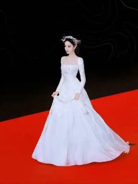 迪丽热巴星光大赏