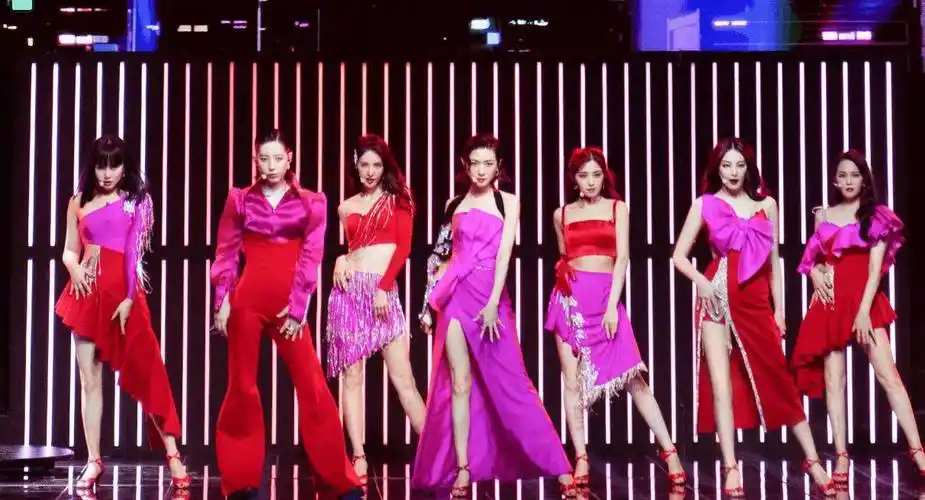 《浪姐》五公团战,李斯丹妮全员晋级,480高票实至名归_姐姐_舞台_万茜