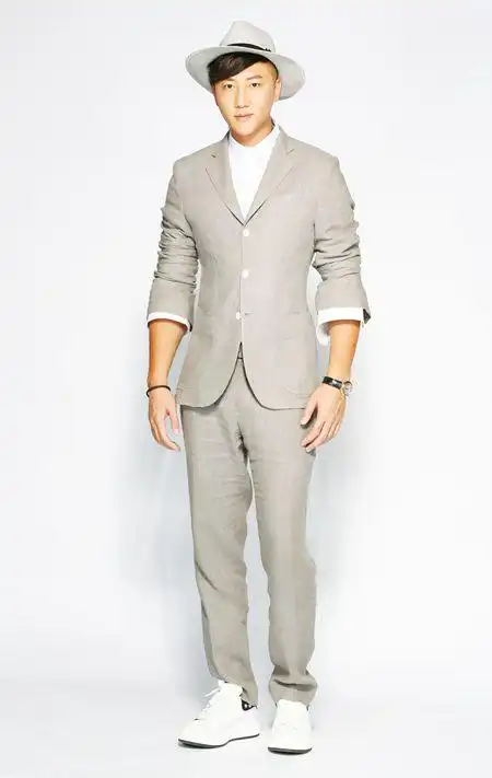 关喆亮相演讲节目 坦言父亲手术让他找回音乐初心