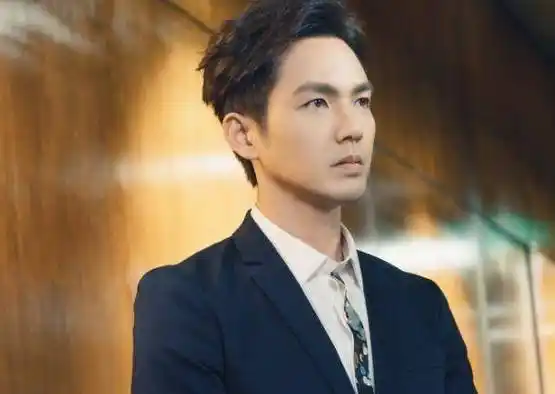 钟汉良快50岁还演偶像剧?