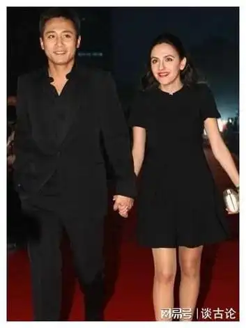 事发刘烨和谢娜多年的感情经历,虽然最后没能在一起,但机缘巧合下遇到