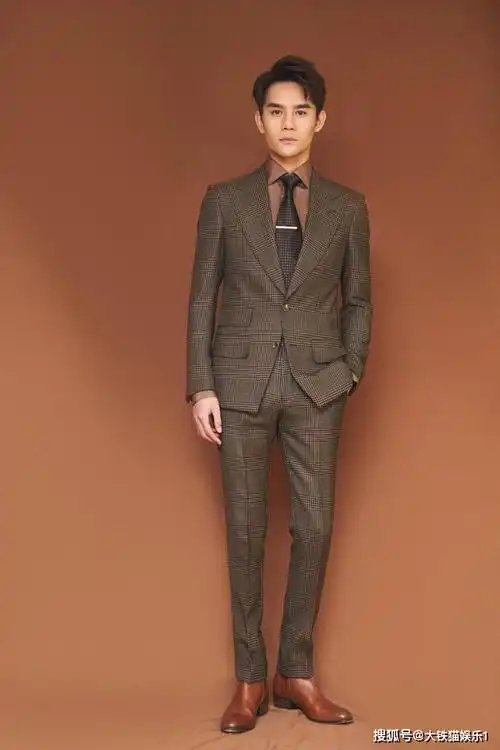 穿西装好看的男星只服这8位仪态万方贵气逼人妥妥总裁范
