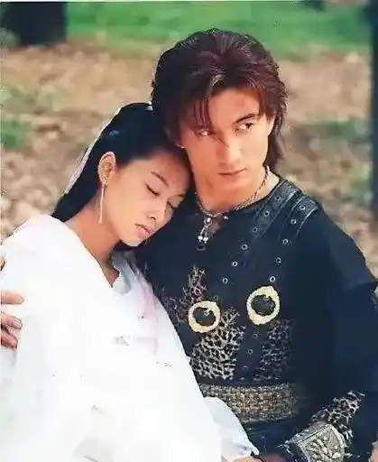 独家曝光马雅舒吴奇隆昔日亲密照,郎才女貌却难逃分手命运?