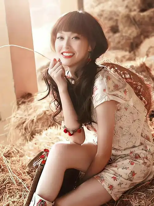 不得不说,早期的唐嫣,真的是"内娱初代甜妹"_气质_时尚_穿法