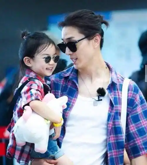 小戚薇再实锤!_lucky_妈妈_李承铉