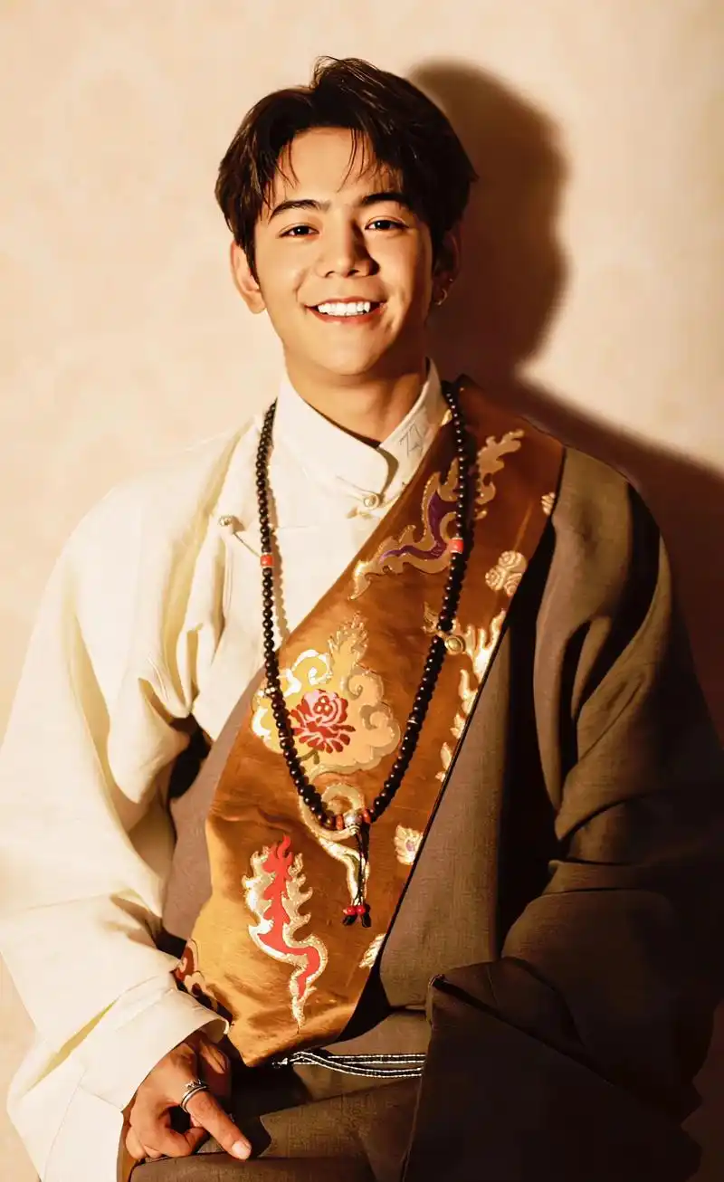 丁真珍珠 这一年,闪闪发光,越来越喜欢你,说不出哪里好,还 - 抖音