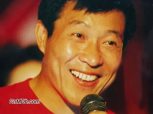 冯国庆,毕业于解放军艺术学院 现为北京军区战友文工团国家一级演员