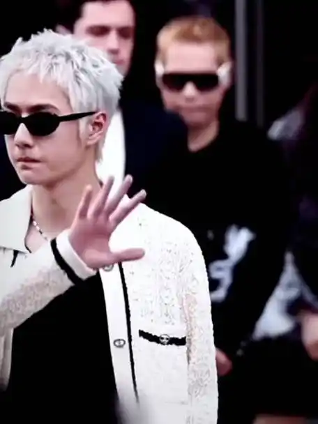 王一博全黑运动装##王一博allblack运动风