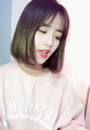 美女可爱唱歌甜美清纯gif动图_动态图_表情包下载_soogif