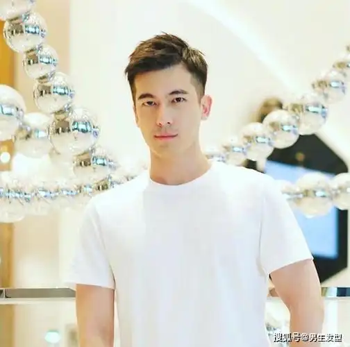 原创男生"锅盖头"发型过时了,夏天适合留这4款,简单干净显帅气