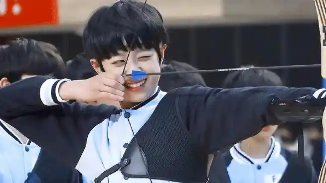 朱志鑫小时候旧照