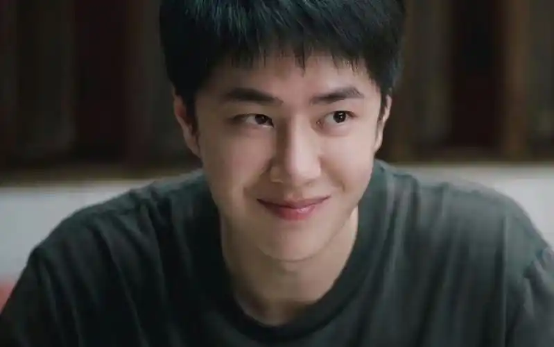 好乖 好奶 超可爱的烁烁#王一博[话题]# #治愈系笑容[话题]# #王一博