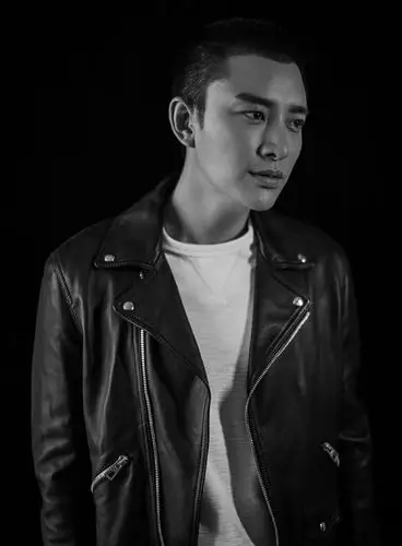 贾乃亮寸头造型硬朗帅气写真图片