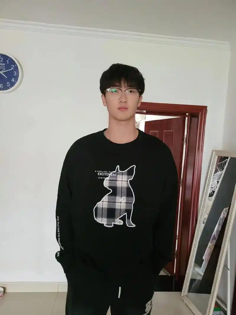 儿子,今天是你19岁生日,妈妈祝你生日快乐,一眨眼我的男孩已