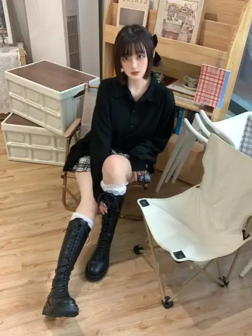 室内拍照姿势分享