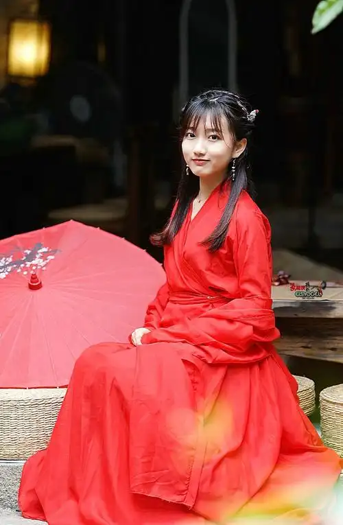 古风红衣少女奕潼
