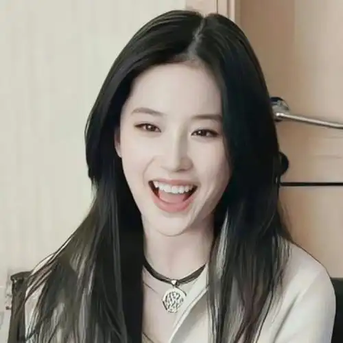 刘亦菲可以用作头像的一组图