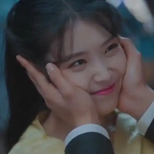 德鲁纳酒店情头iu李知恩