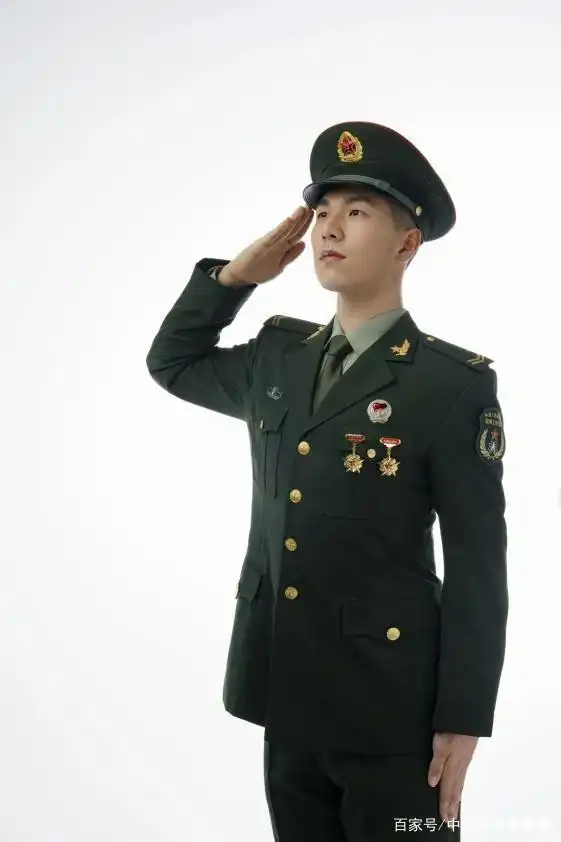 超帅军人学霸!执行重大任务,连续两年获嘉奖,退伍后拿了双学位