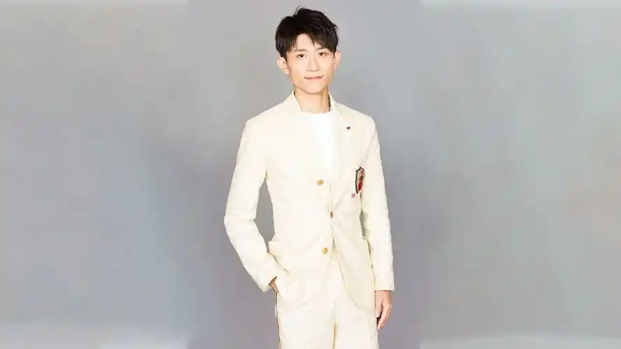 实力派当红小生张一山写真