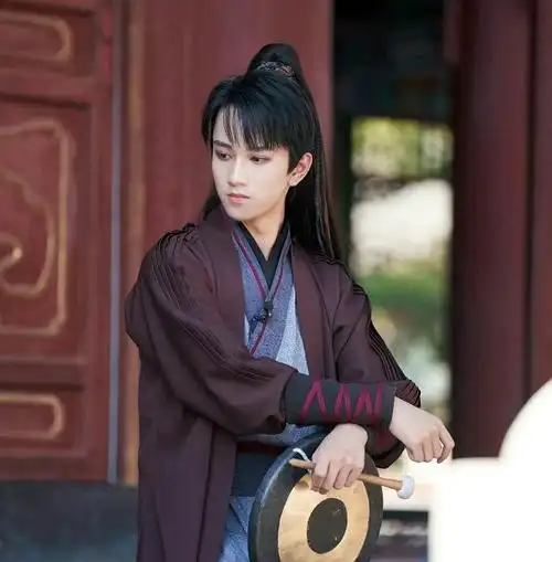 蒋依依花间酒人间月官宣古装扮相引期待男主来自斗罗大陆