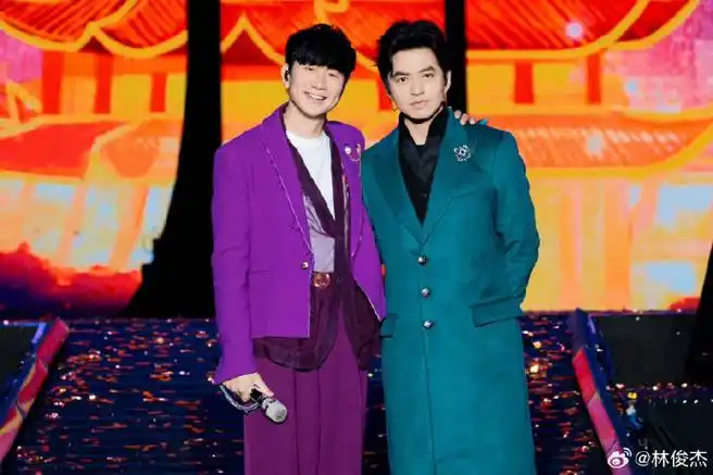 林俊杰晒照感谢胡彦斌