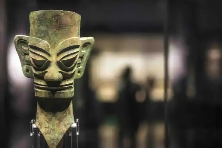 李显红:三星堆文明告诉我们,中国文明水准在走"下坡路"_手机搜狐网