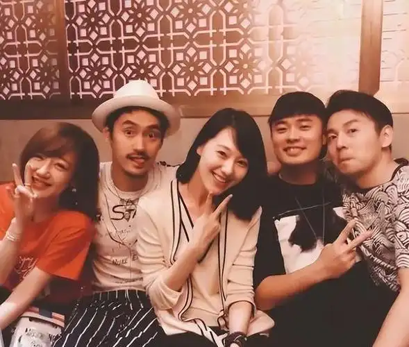 薛佳凝:分手15年后胡歌娶妻生子,她却选择出家,背后心酸无人知