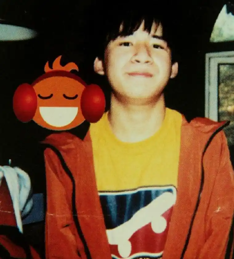 大张伟出生在北京一个普通的家庭里面,小时候的他,也是一个比较普通的