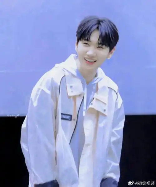 汪苏泷给杨丞琳推荐李雪琴视频