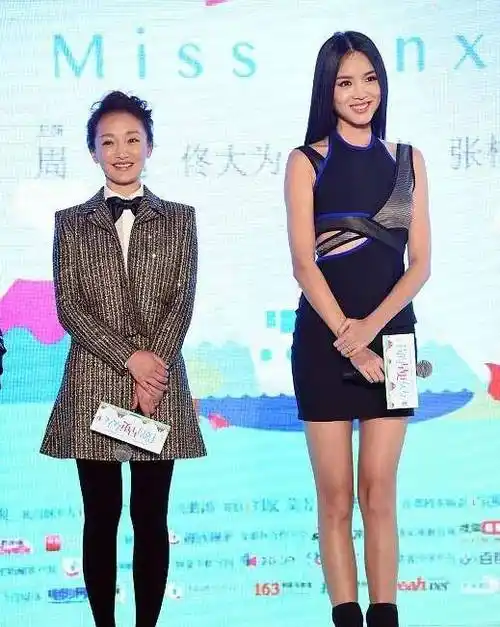 161周迅同框182张梓琳,身高差距太明显,真让周迅尴尬_气质_发型_漂亮