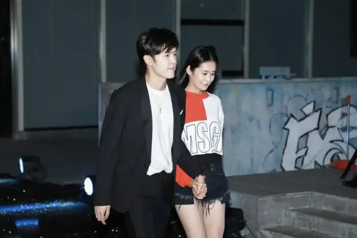 颖儿付辛博169的颖儿美腿长过180的付辛博