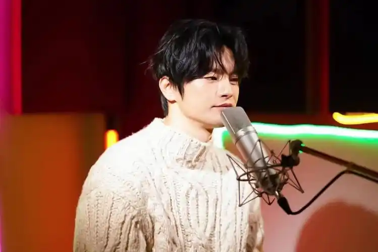 帅哥营业啦徐仁国