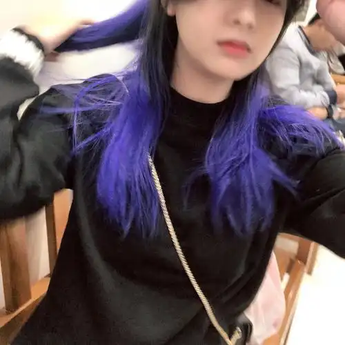 染蓝色头发是什么样的体验