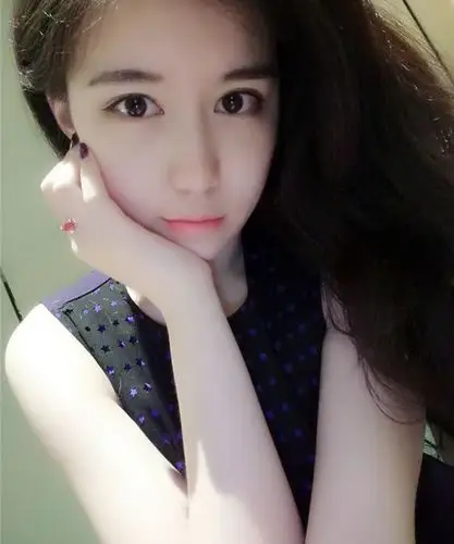 中韩混血儿安雅绮自拍写真