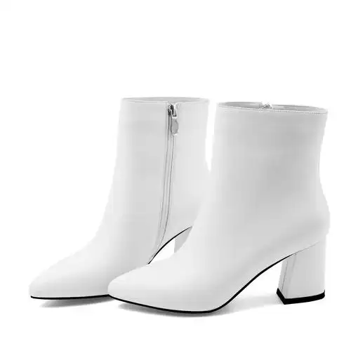 白色切尔西短靴