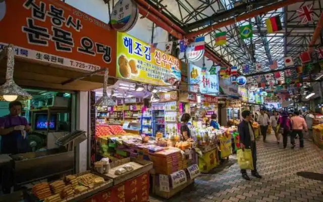 求问韩国人平均年薪21万人民币真实的韩国生活是什么样的