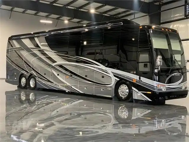 盘点全球15辆顶级豪华房车,简直就是开着豪宅去旅行!