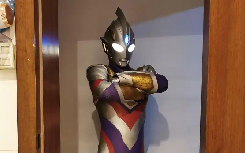 特利迦奥特曼皮套试穿!_哔哩哔哩_bilibili