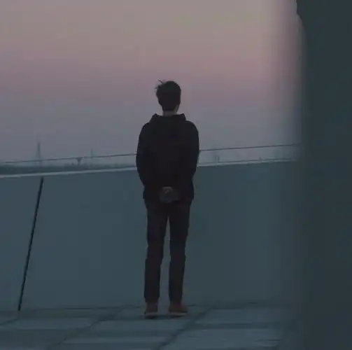 肖战qq微信头免费观看完整百度网盘1250p中英双语手机在线观看